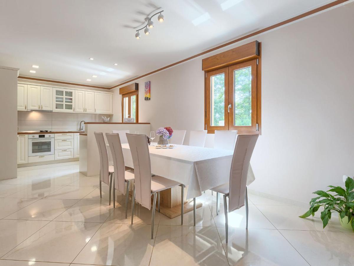 Holiday Home Villa Aniva Žminj Dış mekan fotoğraf